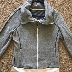 Lululemon Jacket •herringbone Sz4 great condition!